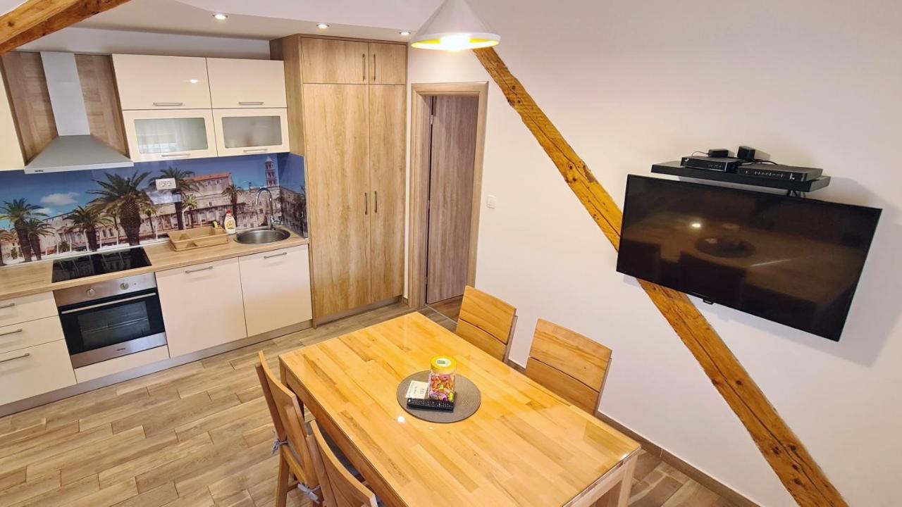 Attic Split Apartment Near City Centre Exteriér fotografie
