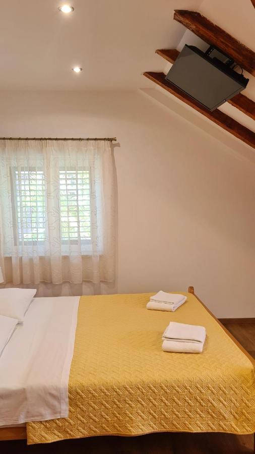 Attic Split Apartment Near City Centre Exteriér fotografie