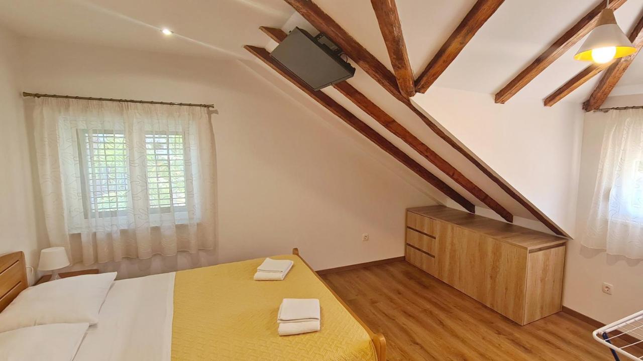 Attic Split Apartment Near City Centre Exteriér fotografie
